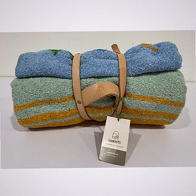 Caminito Horizon Collection Blanket Roll Campo NWT #87A