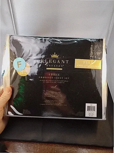 Elegant Estates Sheet Set 4 Piece Embossed Full Scroll Silver
