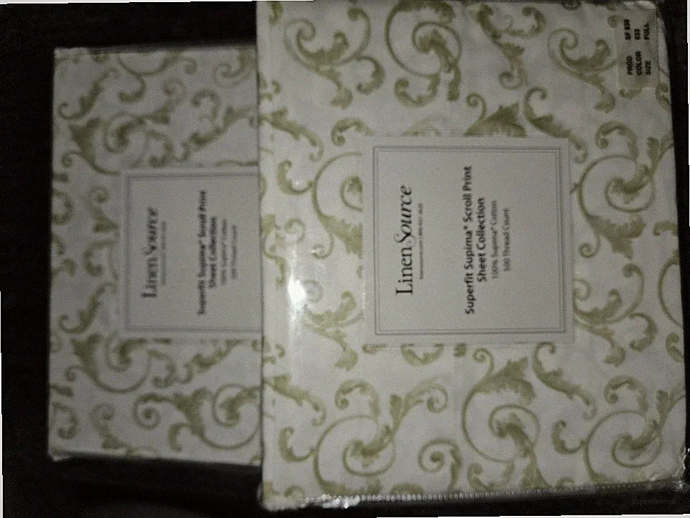 Full Size Bed Sheets- Green And White Scroll Print