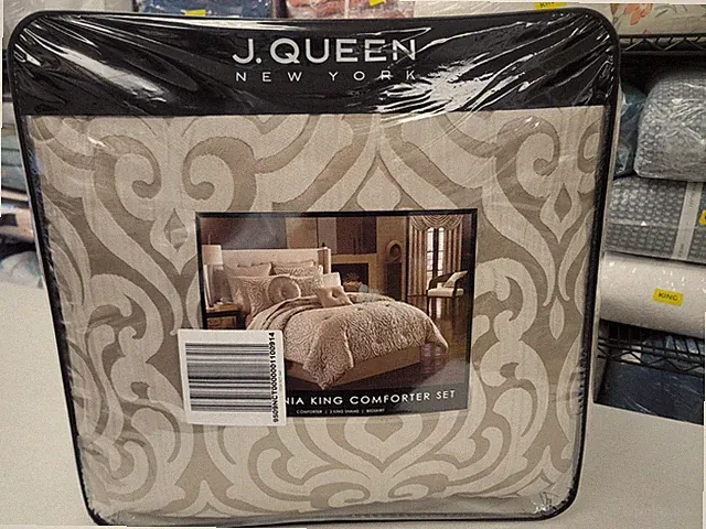 J. Queen New York Home Astoria 4 Piece California King Comforter Set Sand
