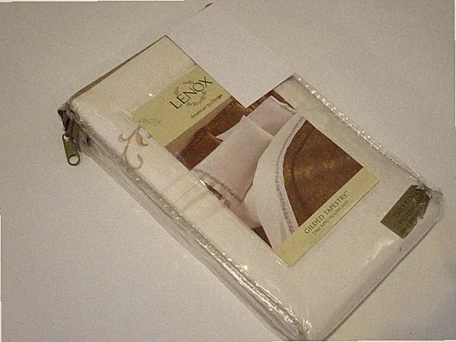 Lenox GILDED TAPESTRY Gold King Pillowcases NIP