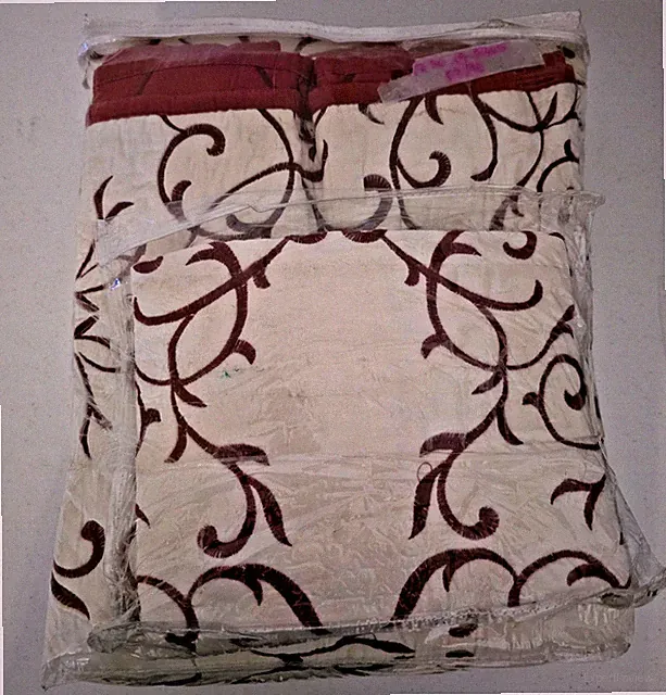 Martha Stewart Collection Red Scroll Reversible Twin Quilt w/Pillow Sham