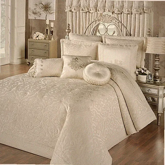 Seraphina Jacquard Woven Damask Ivory with Gold Lurex Grande Bedspread