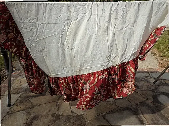 Vtg Ralph Lauren Home Red Floral Scroll Bedskirt Queen Cotton Made USA - SR27